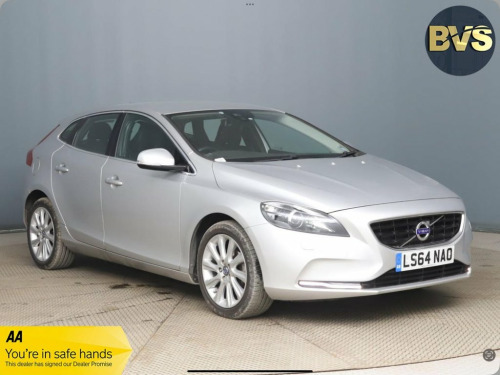 Volvo V40  1.6 D2 SE Lux Nav Hatchback 5dr Diesel Manual Euro