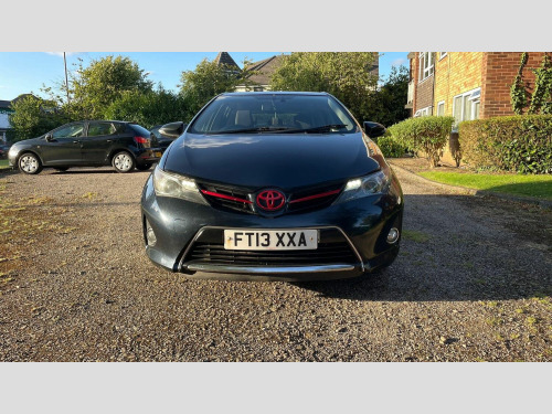 Toyota Auris  1.6 V-Matic Icon Euro 5 5dr