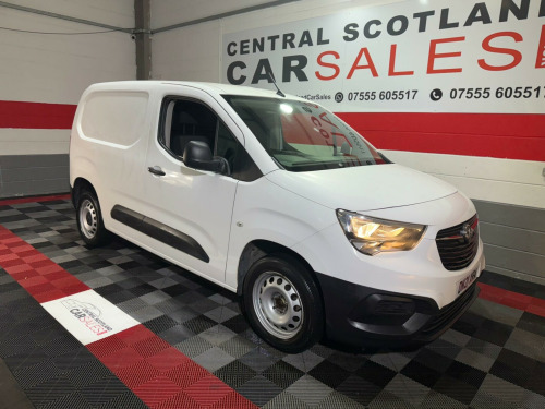 Vauxhall Combo  1.5 Turbo D 2300 Dynamic L1 H1 Euro 6 4dr 