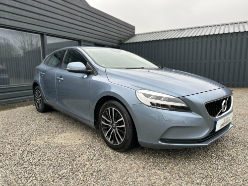 Volvo V40  2.0 T3 Momentum Nav Plus Euro 6 (s/s) 5dr