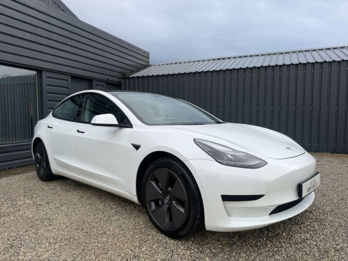 Tesla Model 3  Standard Range Plus Auto RWD 4dr 