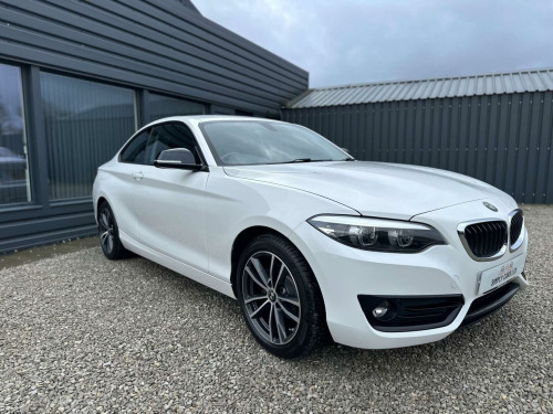 BMW 2 Series  1.5 218i Sport Euro 6 (s/s) 2dr 