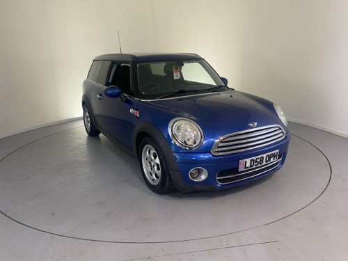 MINI Clubman  1.6 COOPER D 5d 108 BHP AUTOMATIC ESTATE