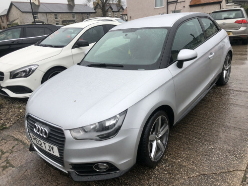 Audi A1  1.6 TDI Contrast Edition 