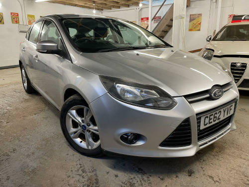 Ford Focus  1.0 T EcoBoost Zetec