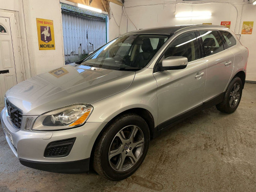 Volvo XC60  2.4 D4 SE Lux