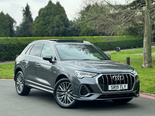 Audi Q3  1.5 TFSI CoD 35 S line S Tronic Euro 6 (s/s) 5dr