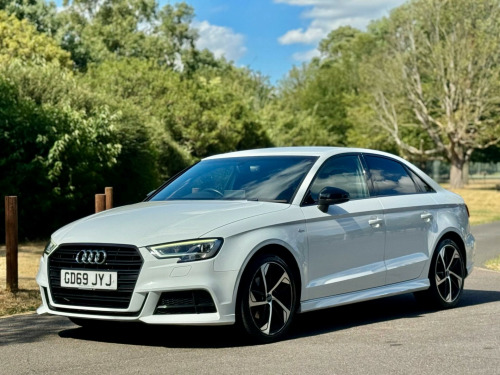 Audi A3  1.5 TFSI CoD 35 Black Edition S Tronic Euro 6 (s/s) 4dr