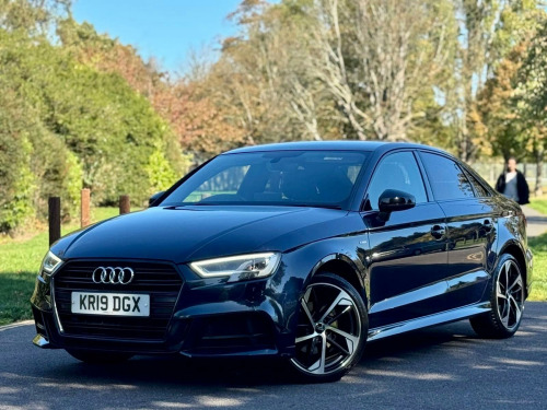 Audi A3  1.5 TFSI CoD 35 Black Edition S Tronic Euro 6 (s/s) 4dr
