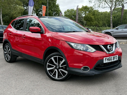 Nissan Qashqai  1.2 DIG-T Tekna