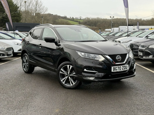 Nissan Qashqai  1.3 DIG-T N-Connecta ULEZ Petrol Manual 5 Door 