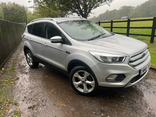 Ford Kuga  1.5L ZETEC 5d 148 BHP ULEZ STUNNING 
