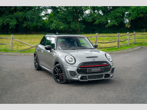 MINI Hatch  2.0 JOHN COOPER WORKS 3d 228 BHP LEATHER JCW TRACK