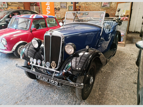 Morris EIGHT  8