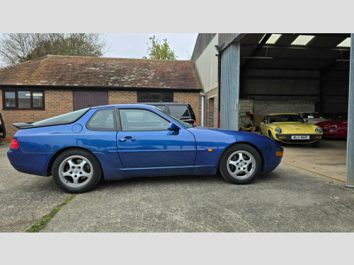 Porsche 968  COUPE 2-Door