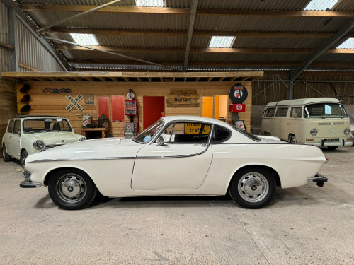 Volvo P1800S