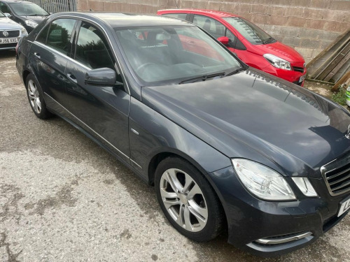 Mercedes-Benz E-Class E220 2.1 E220 CDI BlueEfficiency Executive SE Saloon 4d