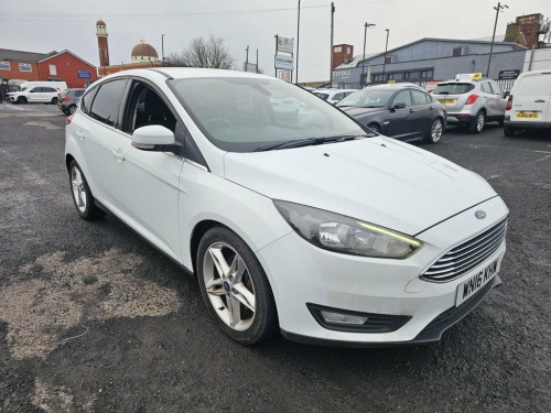 Ford Focus  1.0T EcoBoost Zetec Hatchback 5dr Petrol Manual Eu