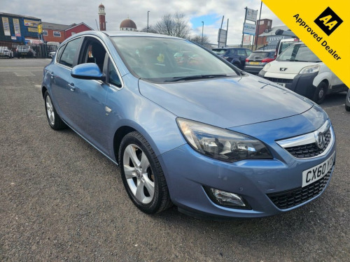 Vauxhall Astra  2.0 CDTi SRi Hatchback 5dr Diesel Auto Euro 5 (160