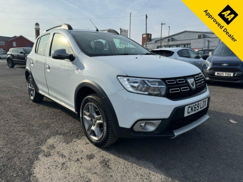 Dacia Sandero Stepway  0.9 TCe Comfort Hatchback 5dr Petrol Manual Euro 6