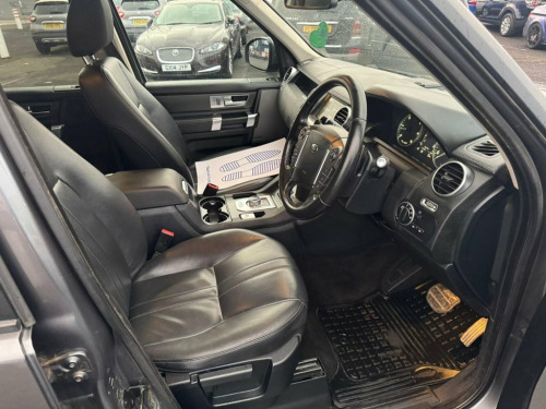 Land Rover Discovery 4  3.0 SD V6 SE Tech SUV 5dr Diesel Auto 4WD Euro 6 (