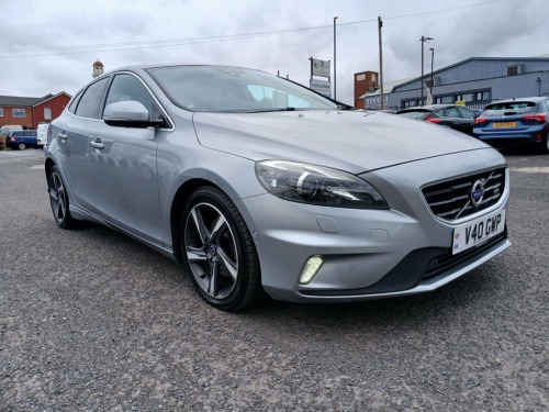 Volvo V40  1.6 T4 R-Design Lux Nav Hatchback 5dr Petrol Power