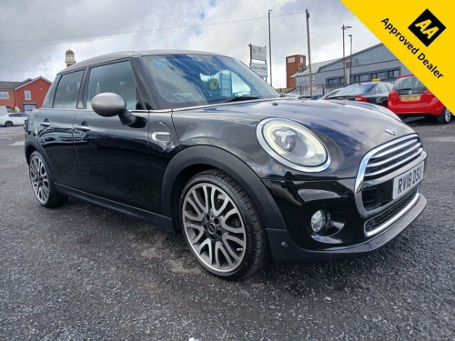 MINI Hatch  1.5 Cooper Seven Hatchback 5dr Petrol Manual Euro 