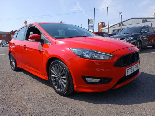 Ford Focus  1.0T EcoBoost ST-Line Hatchback 5dr Petrol Manual 
