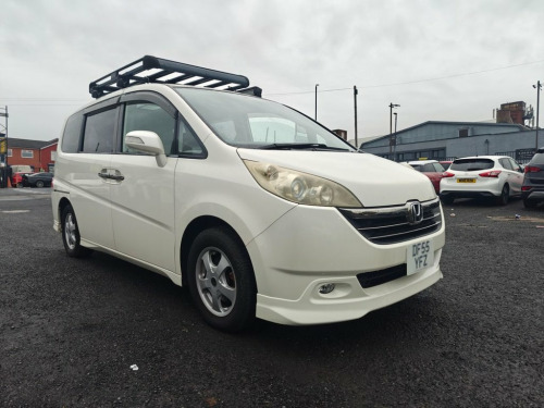 Honda Stepwagon  2L 