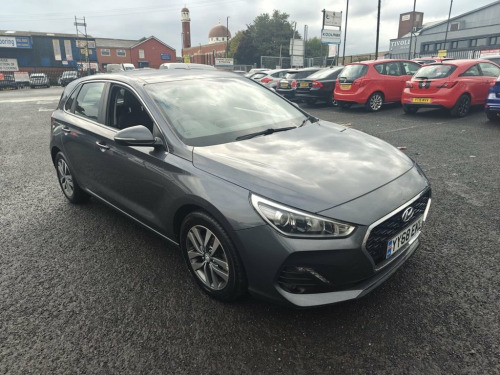 Hyundai i30  1.4 T-GDi SE Nav Hatchback 5dr Petrol Manual Euro 