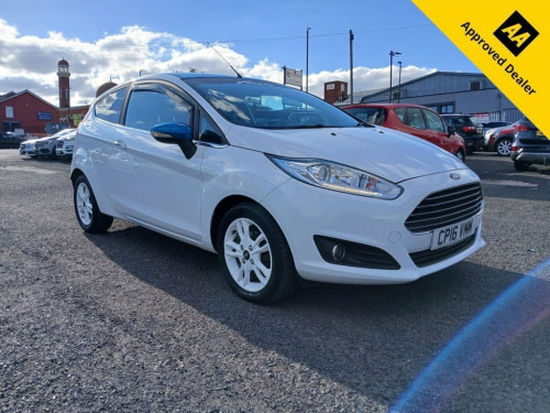 Ford Fiesta  1.0T EcoBoost Zetec White Edition Hatchback 3dr Pe