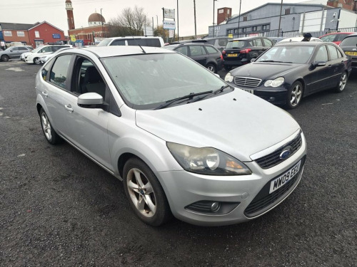 Ford Focus  1.6 Zetec Hatchback 5dr Petrol Manual (161 g/km, 9 