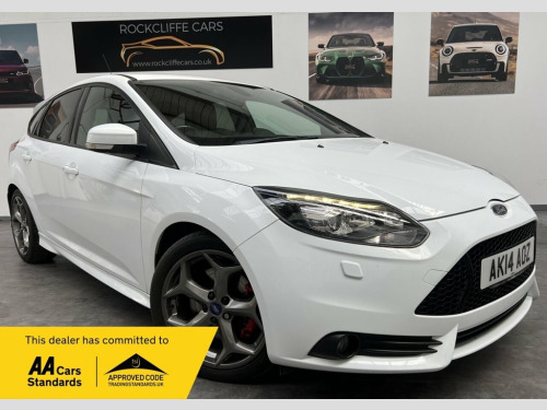 Ford Focus  2.0 ST-3 5d 247 BHP FULL SERVICE HISTORY
