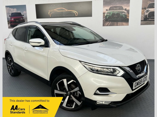 Nissan Qashqai  1.3 DIG-T Tekna SUV 5dr Petrol Manual Euro 6 (s/s)