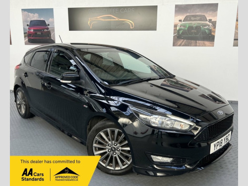 Ford Focus  1.0T EcoBoost ST-Line Hatchback 5dr Petrol Manual 