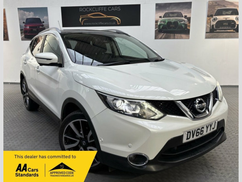 Nissan Qashqai  1.2 DIG-T Tekna SUV 5dr Petrol Manual 2WD Euro 6 (