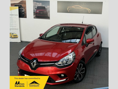 Renault Clio  0.9 TCe Play Hatchback 5dr Petrol Manual Euro 6 (s