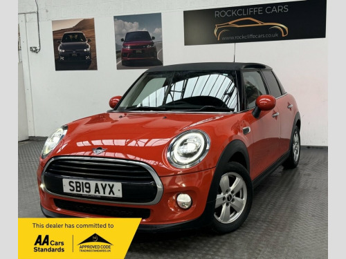 MINI Hatch  1.5 Cooper Classic Hatchback 5dr Petrol Manual Eur 