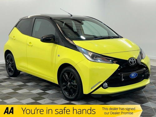 Toyota AYGO  1.0 VVT-i x-cite 3 Yellow Bi-Tone Hatchback 5dr Pe