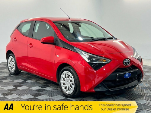 Toyota AYGO  1.0 VVT-i x-play Hatchback 5dr Petrol Manual Euro  