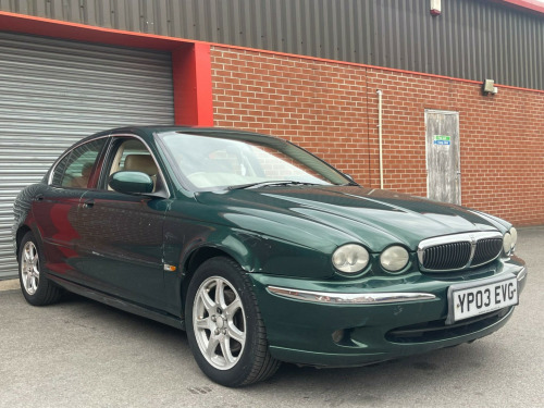 Jaguar X-TYPE  2.1 Classic 4dr