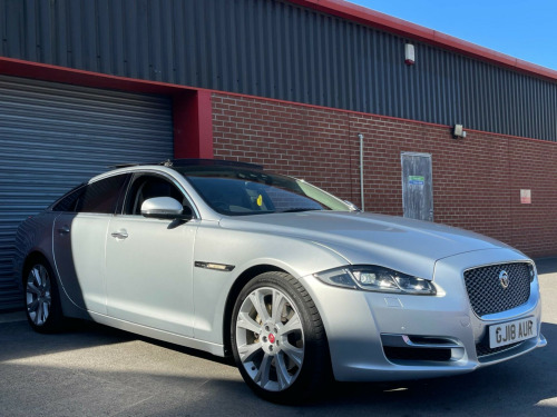 Jaguar XJ  3.0d V6 Portfolio Auto Euro 6 (s/s) 4dr