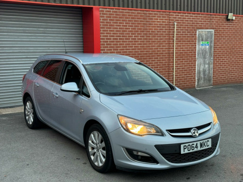 Vauxhall Astra  2.0 CDTi Elite Sports Tourer Euro 5 (s/s) 5dr