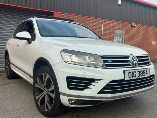 Volkswagen Touareg  3.0 TDI V6 BlueMotion Tech R-Line Tiptronic 4WD Euro 6 (s/s) 5dr