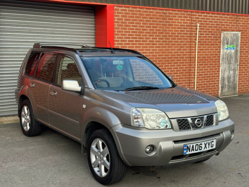 Nissan X-Trail  2.5i Columbia 5dr
