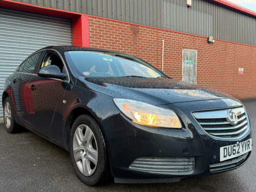 Vauxhall Insignia  1.8 16V Exclusiv Euro 5 5dr 