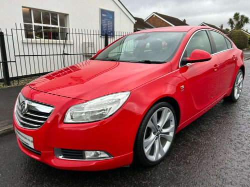 Vauxhall Insignia  2.0 CDTi ecoFLEX SRi VX line Red Nav Hatchback 5dr