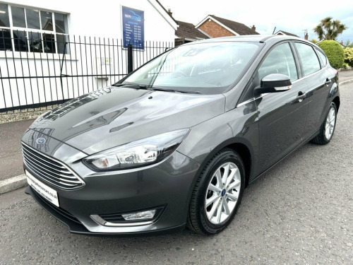 Ford Focus  1.0T EcoBoost Titanium Hatchback 5dr Petrol Manual