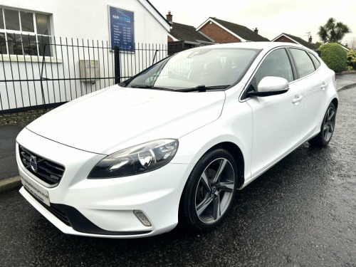 Volvo V40  1.6 D2 R-Design Nav Hatchback 5dr Diesel Manual Eu