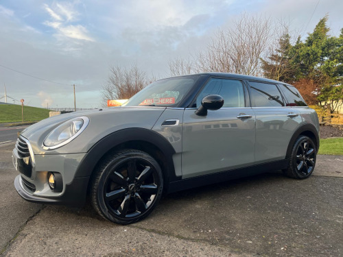 MINI Clubman  1.5 Cooper Black Pack 6dr